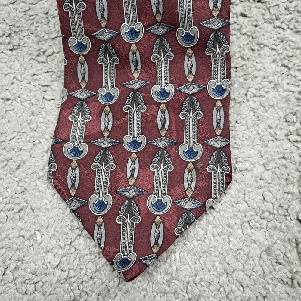 Surrey Mens Silk Necktie Burgundy Blue Geometric Architectural Pattern USA Made